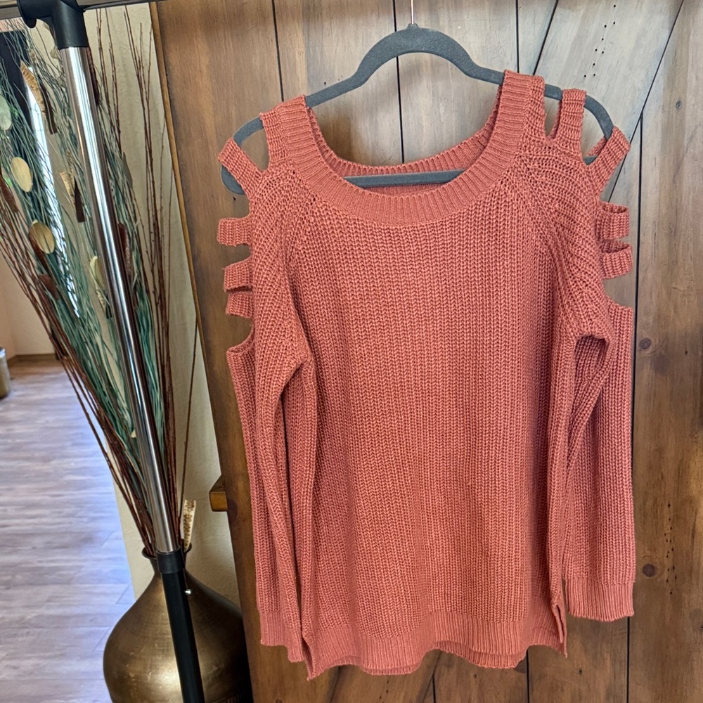 Women's Cut-Out Shoulder Sweater - Terracotta